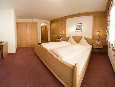 Hotel Persura Ischgl Pokoj fotografie